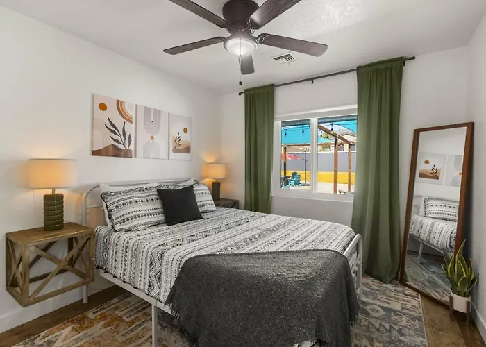 Freshwater Fun - Pet & Family Friendly With Great Location! * Bullhead City