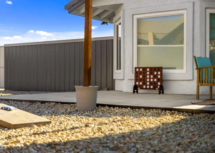 Holiday home Freshwater Fun - Pet & Family Friendly With Great Location!
